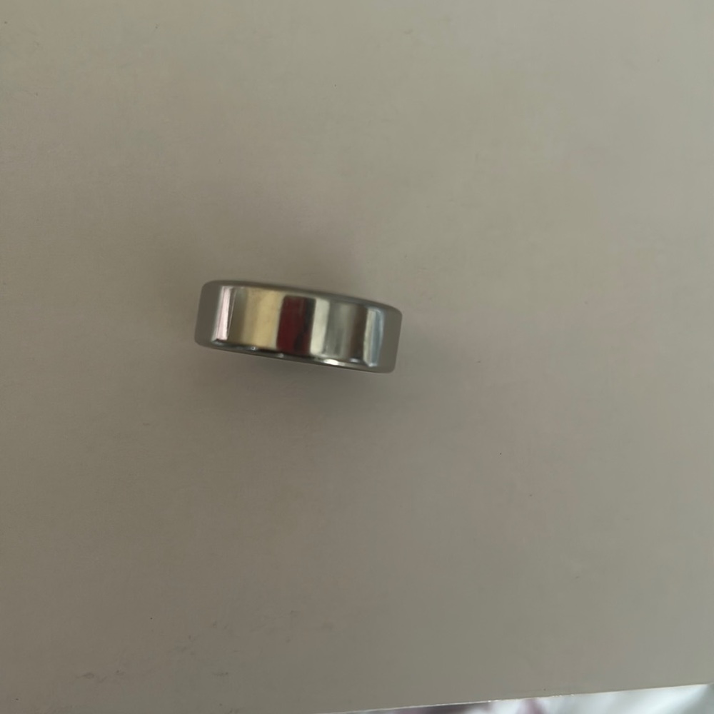 Oura Ring Heritage Generation 3 size 8, gently worn